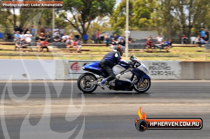 Latest Photos: Heathcote Park Raceway Christmas Challenge 2010