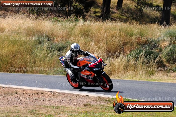 Champions Ride Day Broadford 17 12 2011 - S5H_8800
