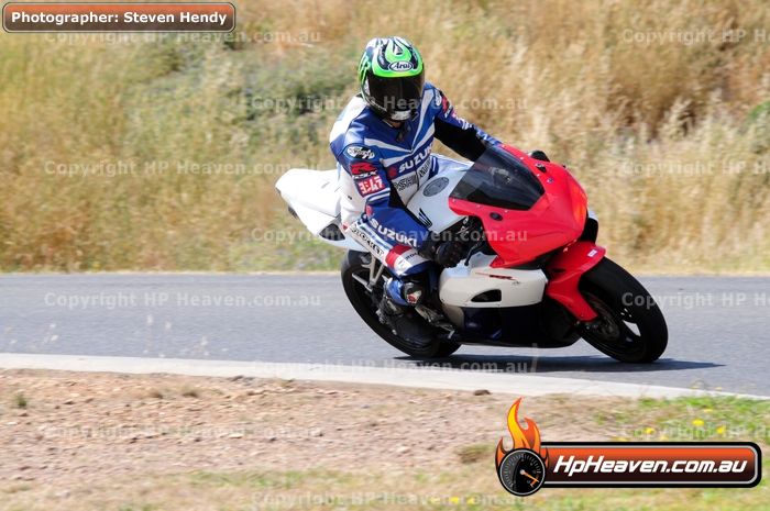 Champions Ride Day Broadford 17 12 2011 - S5H_8839