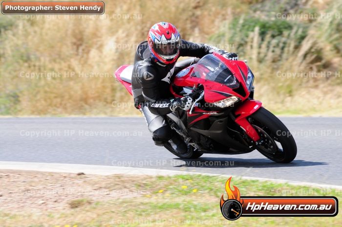 Champions Ride Day Broadford 17 12 2011 - S5H_8844